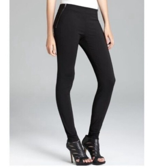 Theory Keil Optimal Seam Pants in Black - Picture 9 of 9